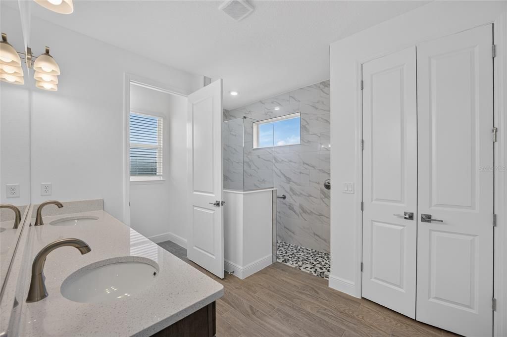 For Sale: $539,125 (2 beds, 2 baths, 2145 Square Feet)