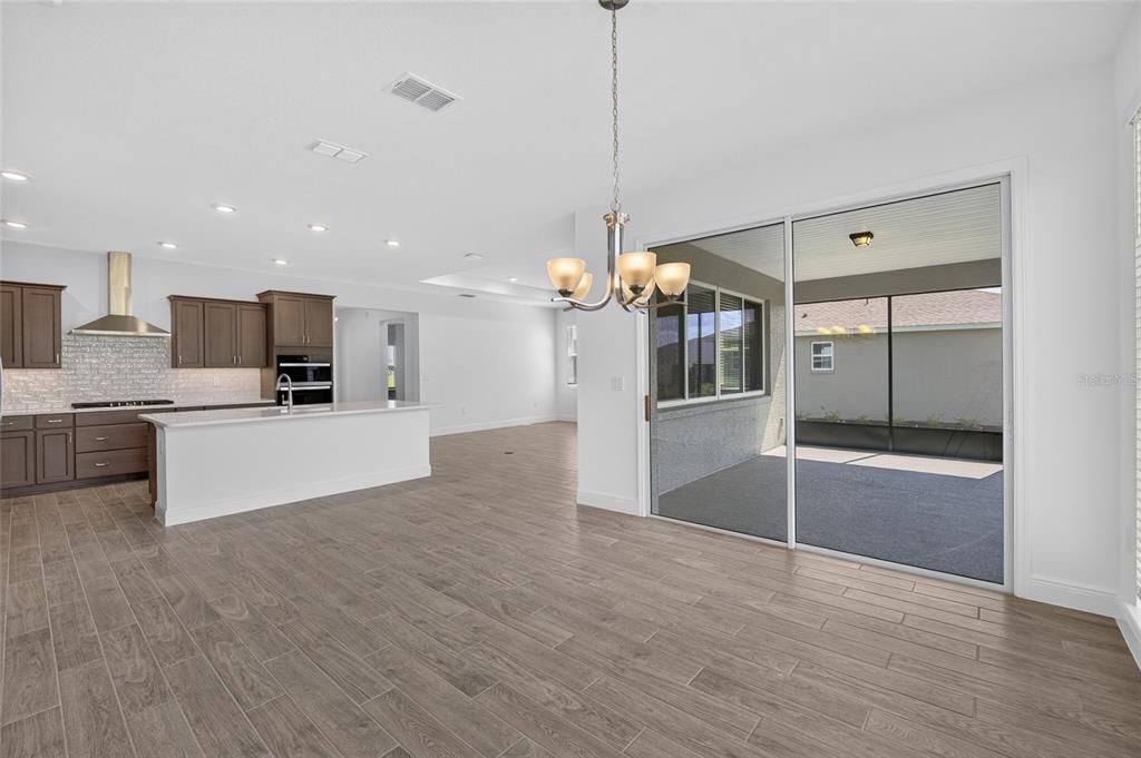 For Sale: $539,125 (2 beds, 2 baths, 2145 Square Feet)