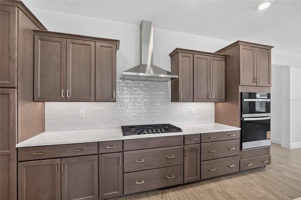 For Sale: $539,125 (2 beds, 2 baths, 2145 Square Feet)