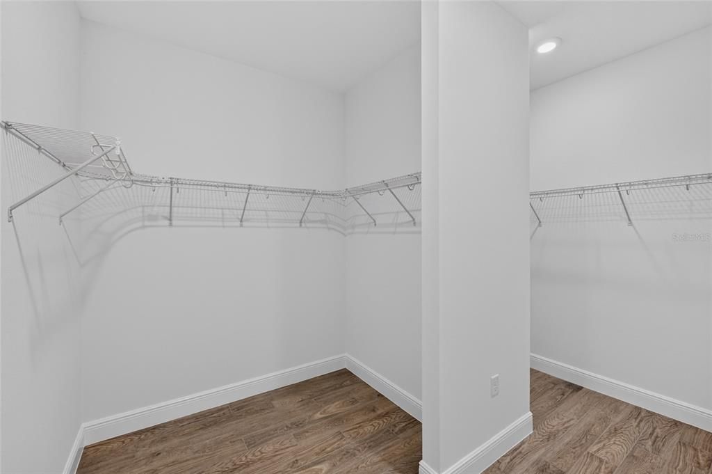 For Sale: $539,125 (2 beds, 2 baths, 2145 Square Feet)