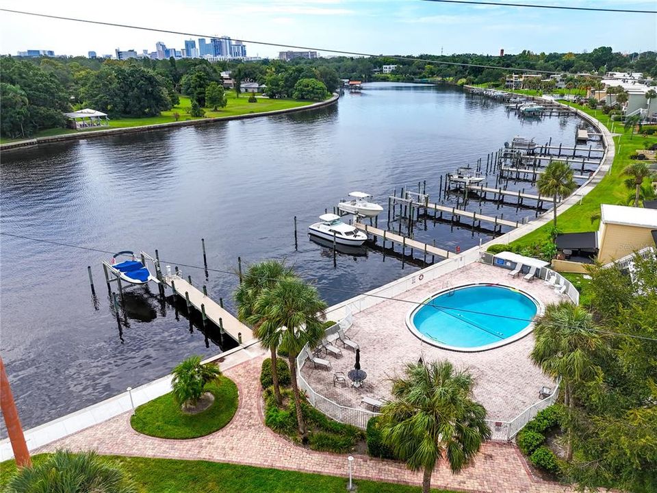 For Sale: $340,000 (2 beds, 2 baths, 1404 Square Feet)
