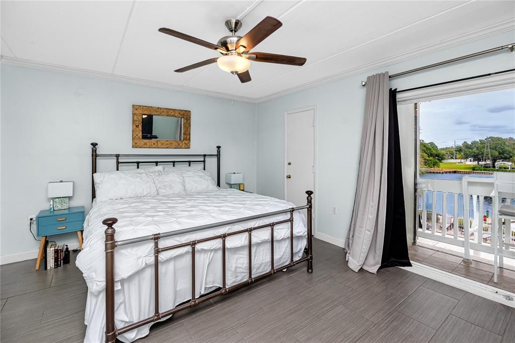 For Sale: $340,000 (2 beds, 2 baths, 1404 Square Feet)