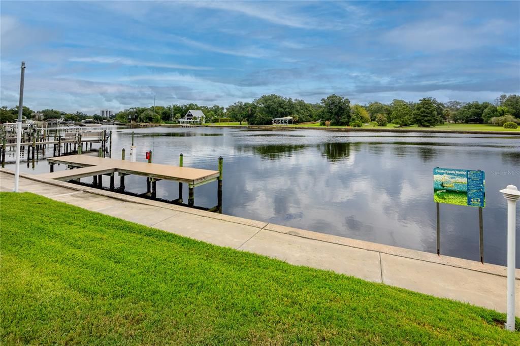 For Sale: $340,000 (2 beds, 2 baths, 1404 Square Feet)
