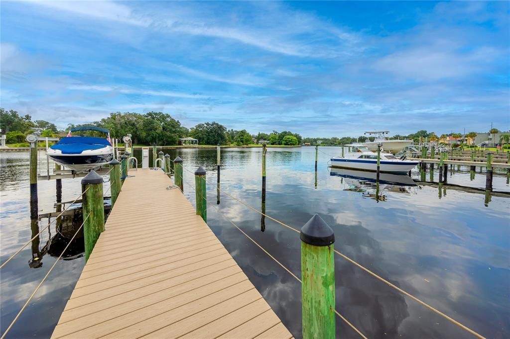 For Sale: $340,000 (2 beds, 2 baths, 1404 Square Feet)