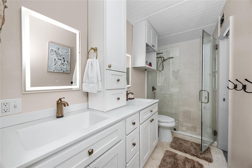 For Sale: $340,000 (2 beds, 2 baths, 1404 Square Feet)