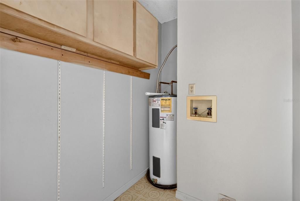 For Sale: $245,000 (3 beds, 2 baths, 1256 Square Feet)