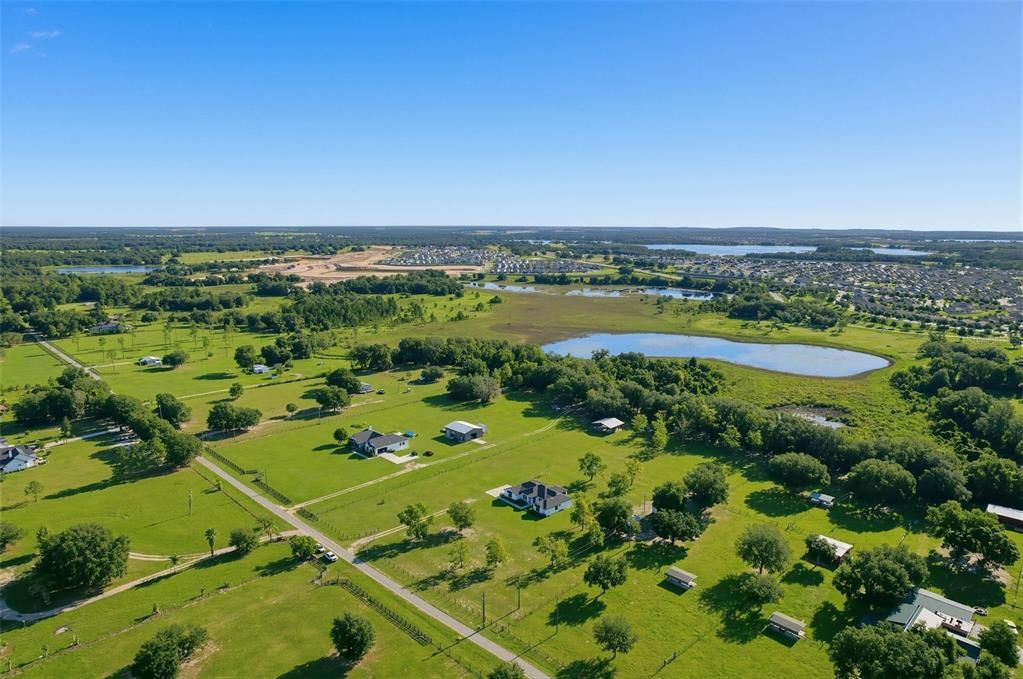 En Venta: $975,000 (3 camas, 2 baños, 2537 Pies cuadrados)