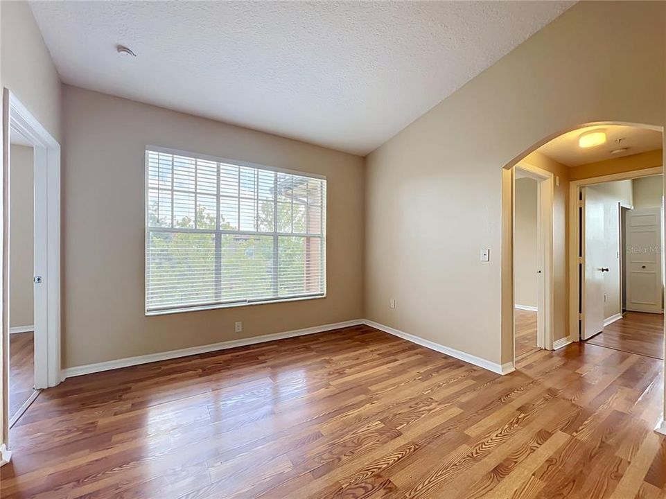 For Sale: $165,000 (3 beds, 2 baths, 1362 Square Feet)