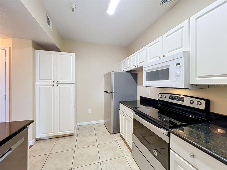 For Sale: $165,000 (3 beds, 2 baths, 1362 Square Feet)