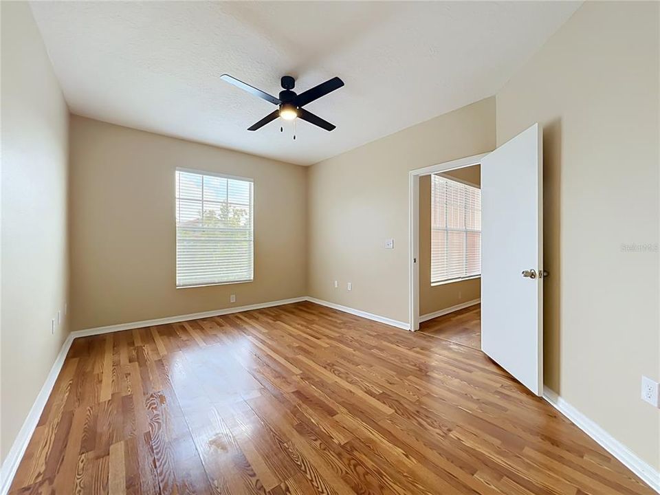 For Sale: $165,000 (3 beds, 2 baths, 1362 Square Feet)