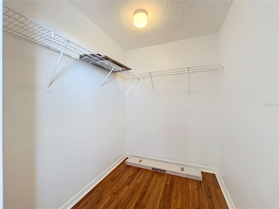 For Sale: $165,000 (3 beds, 2 baths, 1362 Square Feet)