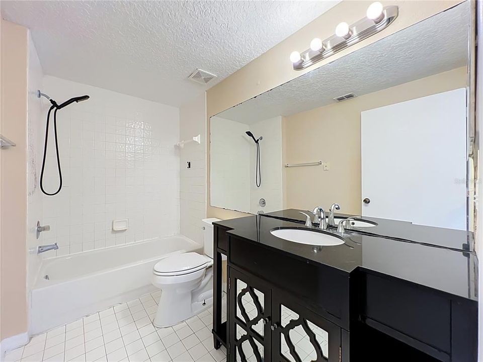 For Sale: $165,000 (3 beds, 2 baths, 1362 Square Feet)