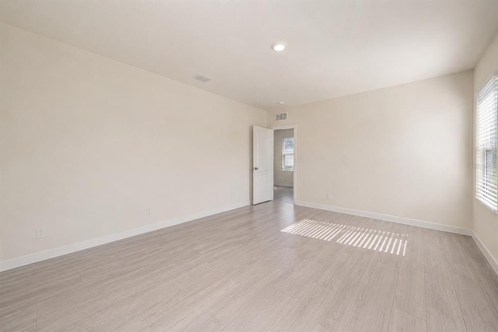 En Venta: $390,000 (3 camas, 2 baños, 1744 Pies cuadrados)