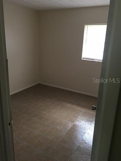 En Renta: $950 (5 camas, 2 baños, 1362 Pies cuadrados)