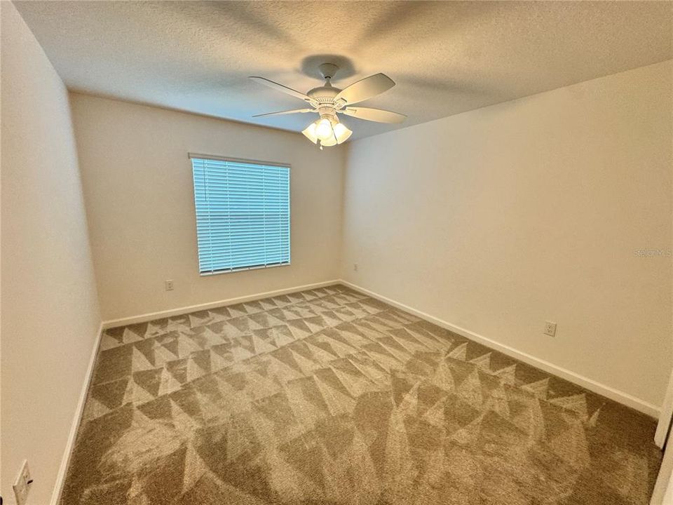 В аренду: $1,900 (3 спален, 2 ванн, 1515 Квадратных фут)