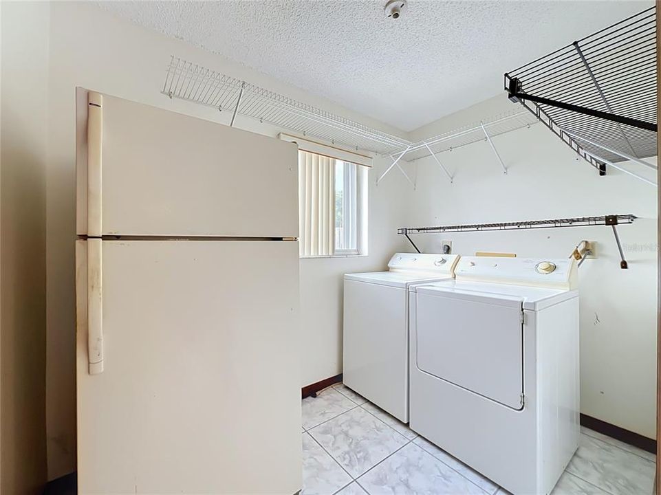 На продажу: $324,900 (3 спален, 2 ванн, 1760 Квадратных фут)