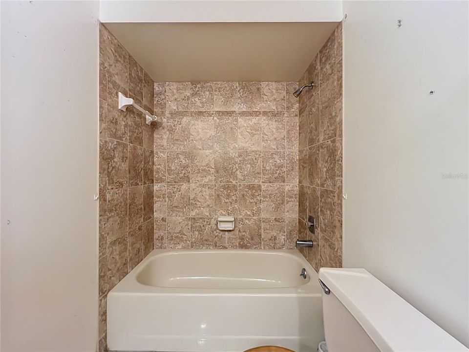 На продажу: $324,900 (3 спален, 2 ванн, 1760 Квадратных фут)