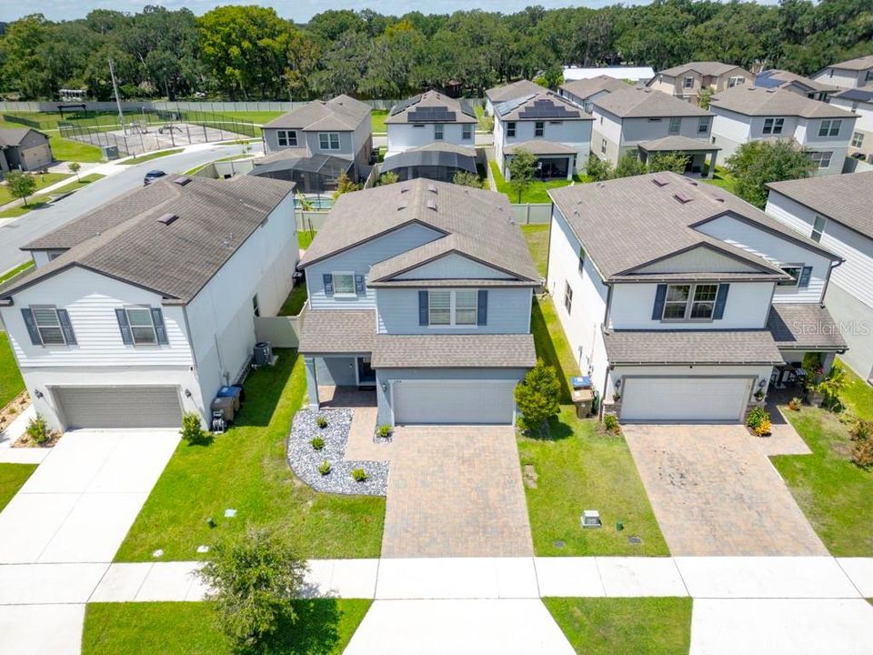 На продажу: $436,900 (4 спален, 2 ванн, 2128 Квадратных фут)
