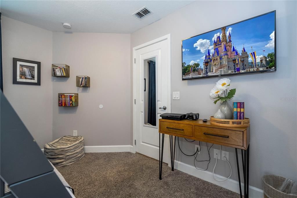 En Venta: $369,900 (3 camas, 2 baños, 1352 Pies cuadrados)
