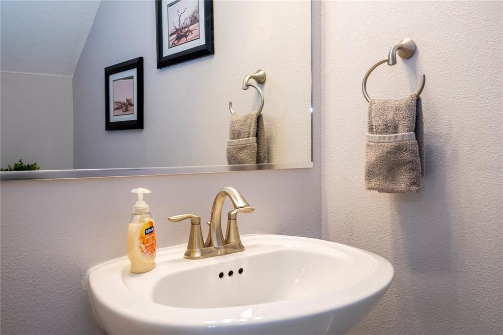 En Venta: $369,900 (3 camas, 2 baños, 1352 Pies cuadrados)