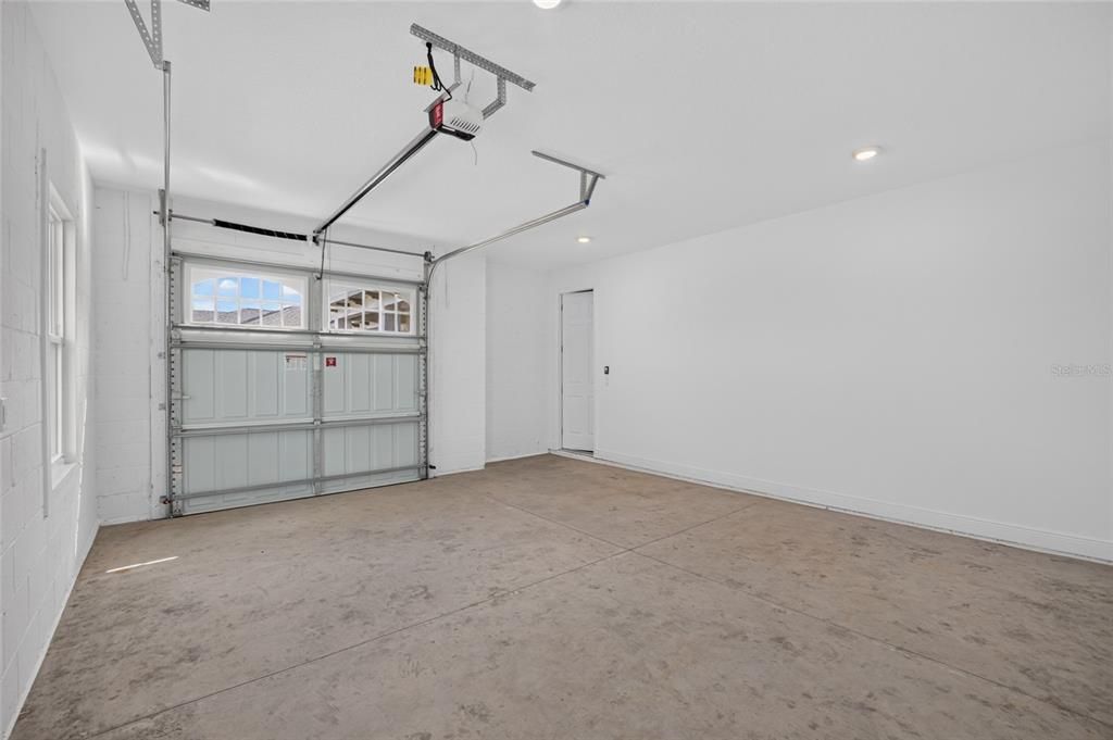 For Sale: $555,005 (3 beds, 3 baths, 2373 Square Feet)