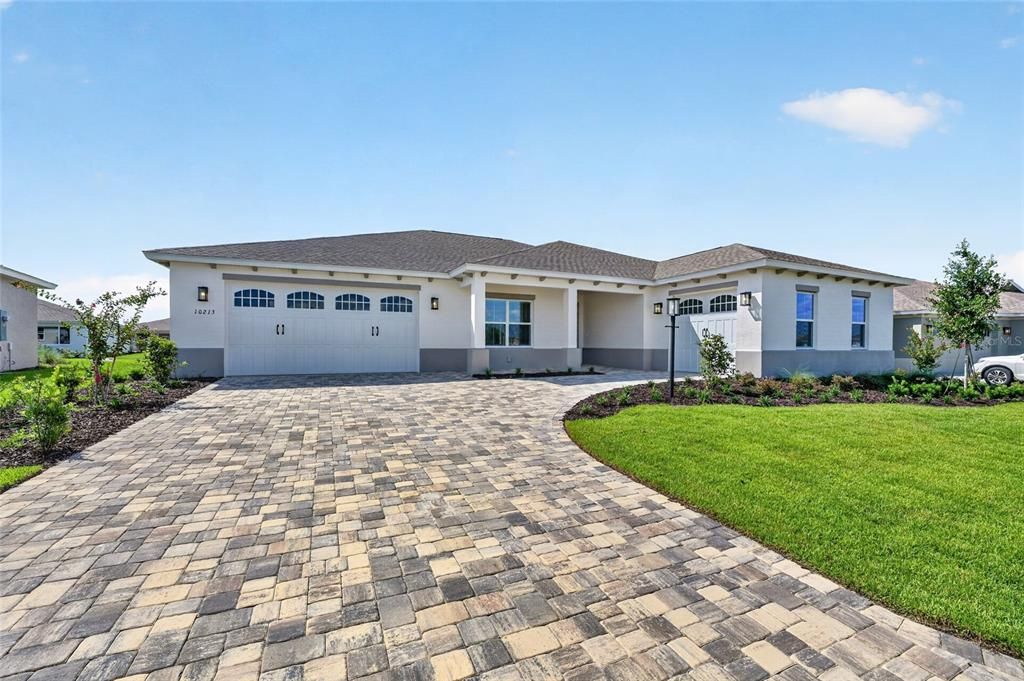 For Sale: $555,005 (3 beds, 3 baths, 2373 Square Feet)