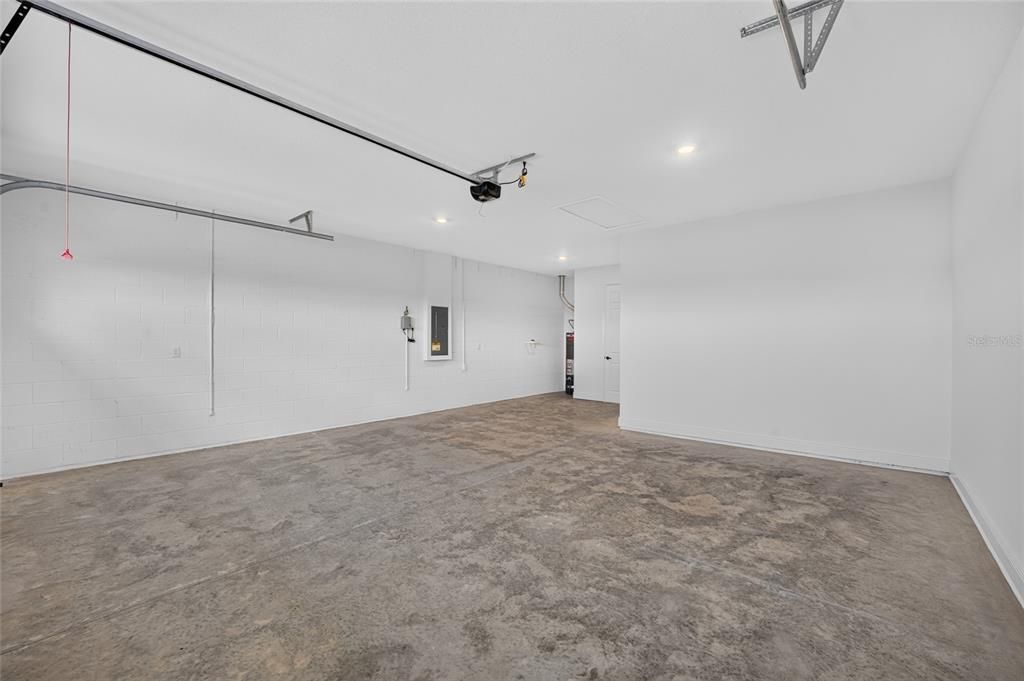 For Sale: $555,005 (3 beds, 3 baths, 2373 Square Feet)