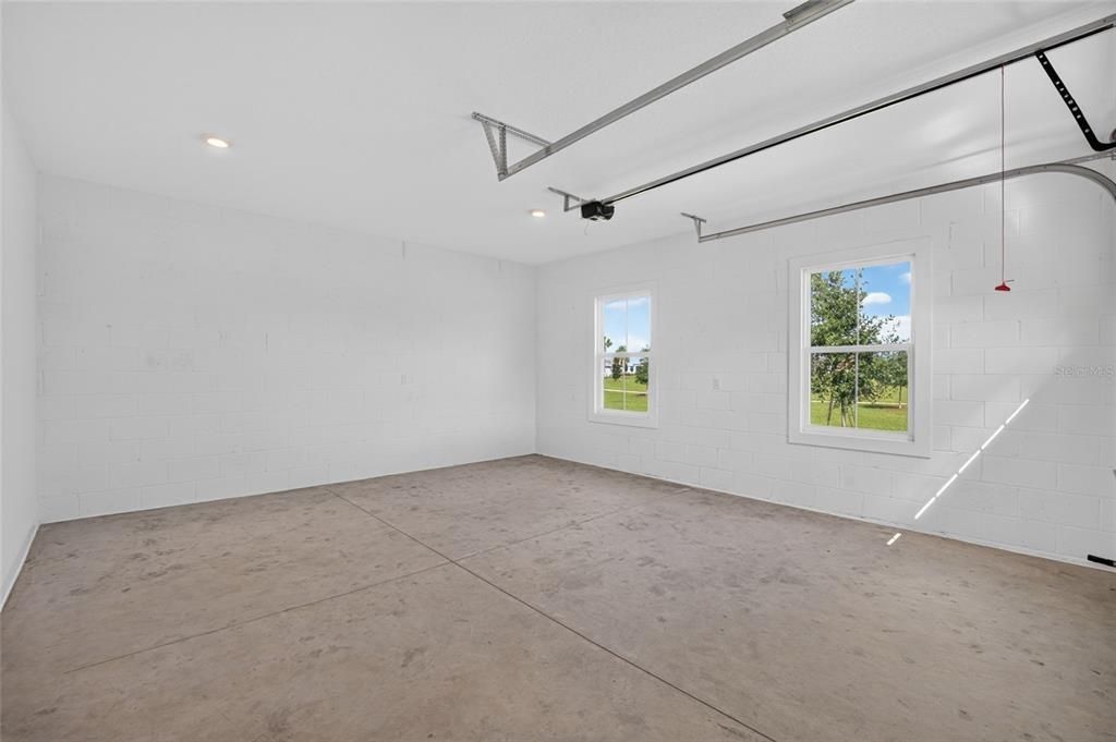 For Sale: $555,005 (3 beds, 3 baths, 2373 Square Feet)