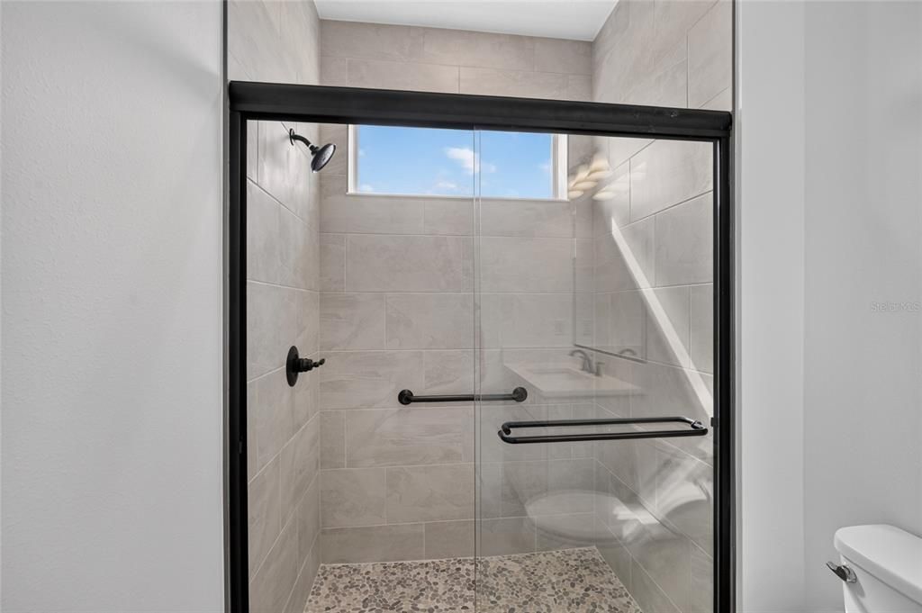 For Sale: $555,005 (3 beds, 3 baths, 2373 Square Feet)