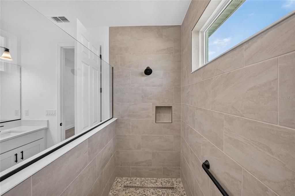 For Sale: $555,005 (3 beds, 3 baths, 2373 Square Feet)