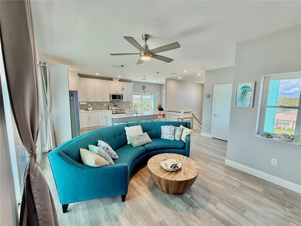 For Sale: $1,244,000 (3 beds, 4 baths, 2620 Square Feet)