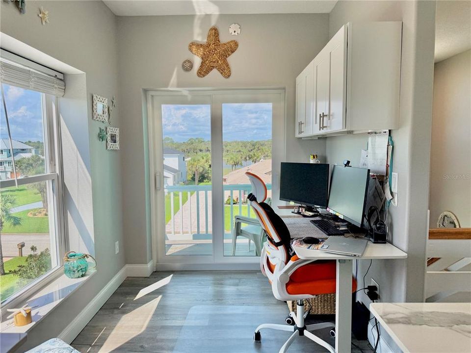 For Sale: $1,244,000 (3 beds, 4 baths, 2620 Square Feet)