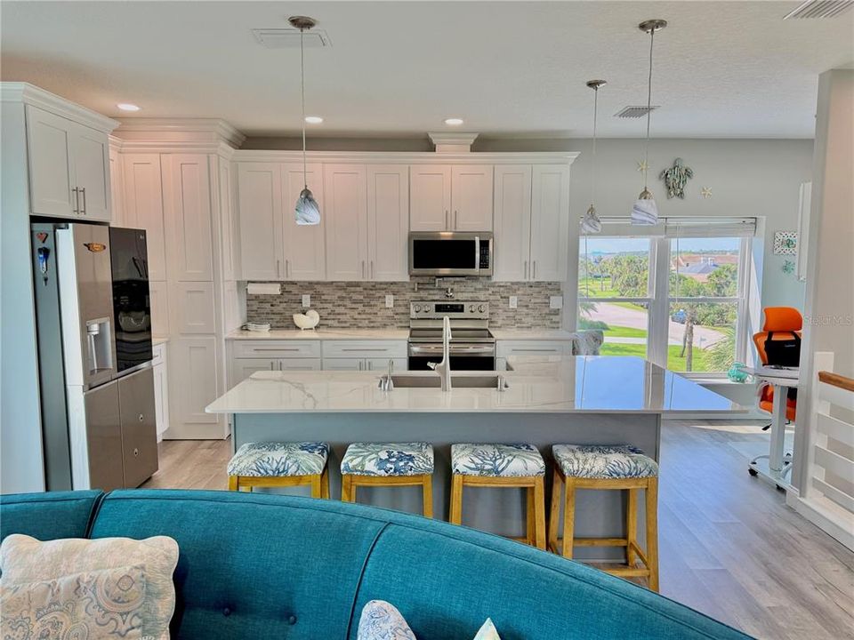 For Sale: $1,244,000 (3 beds, 4 baths, 2620 Square Feet)