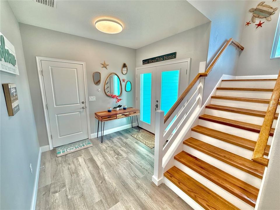 For Sale: $1,244,000 (3 beds, 4 baths, 2620 Square Feet)