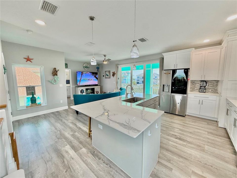For Sale: $1,244,000 (3 beds, 4 baths, 2620 Square Feet)