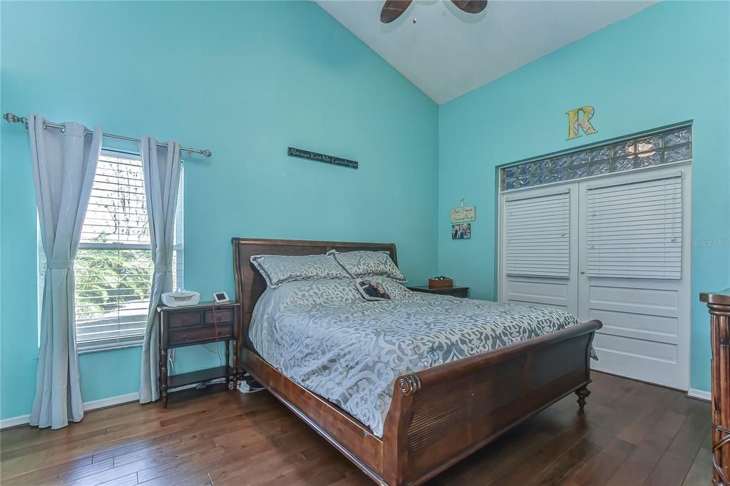 En Renta: $3,500 (4 camas, 2 baños, 2344 Pies cuadrados)