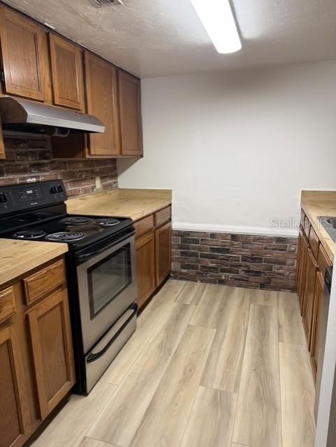 For Rent: $1,200 (3 beds, 2 baths, 1356 Square Feet)