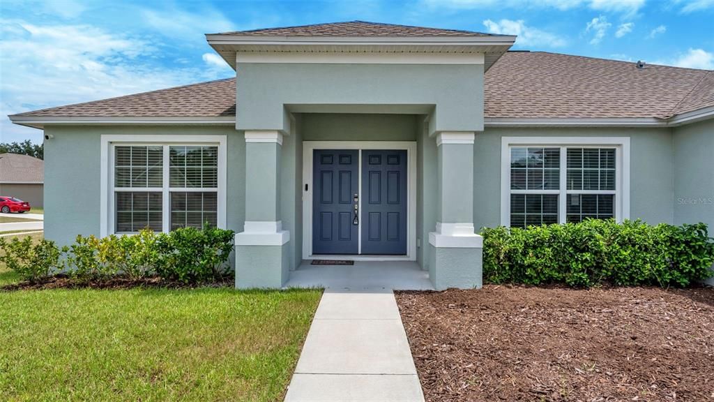 For Sale: $359,900 (4 beds, 2 baths, 1878 Square Feet)