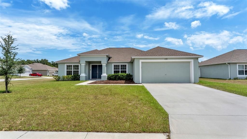 For Sale: $359,900 (4 beds, 2 baths, 1878 Square Feet)