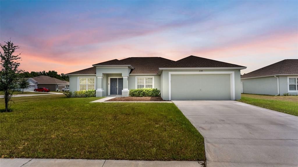 For Sale: $359,900 (4 beds, 2 baths, 1878 Square Feet)