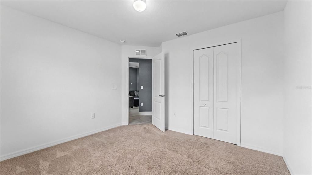 For Sale: $359,900 (4 beds, 2 baths, 1878 Square Feet)