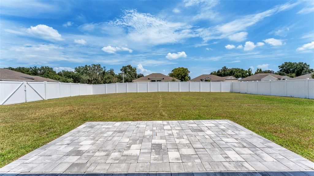 For Sale: $359,900 (4 beds, 2 baths, 1878 Square Feet)