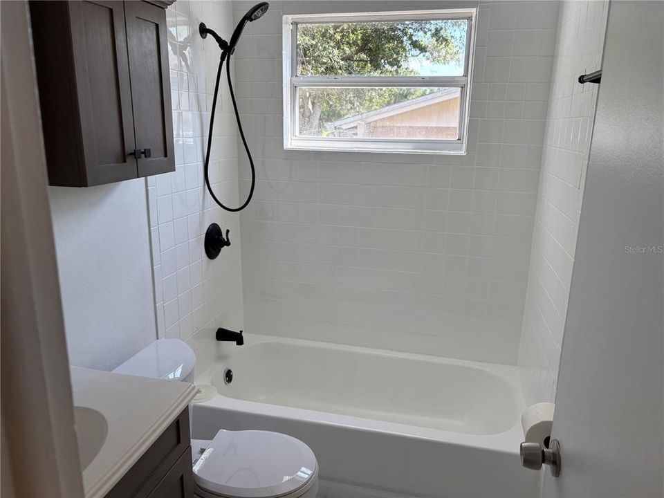 For Rent: $2,500 (3 beds, 2 baths, 1670 Square Feet)