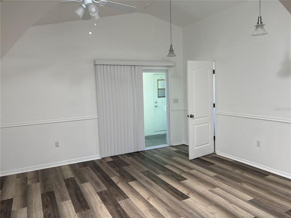 For Rent: $2,500 (3 beds, 2 baths, 1670 Square Feet)