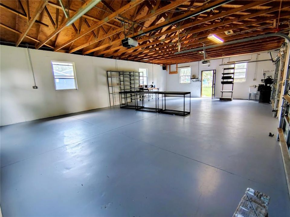 待售: $92,000 (0.30 acres)