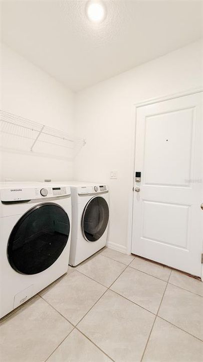 For Sale: $295,000 (3 beds, 2 baths, 1548 Square Feet)