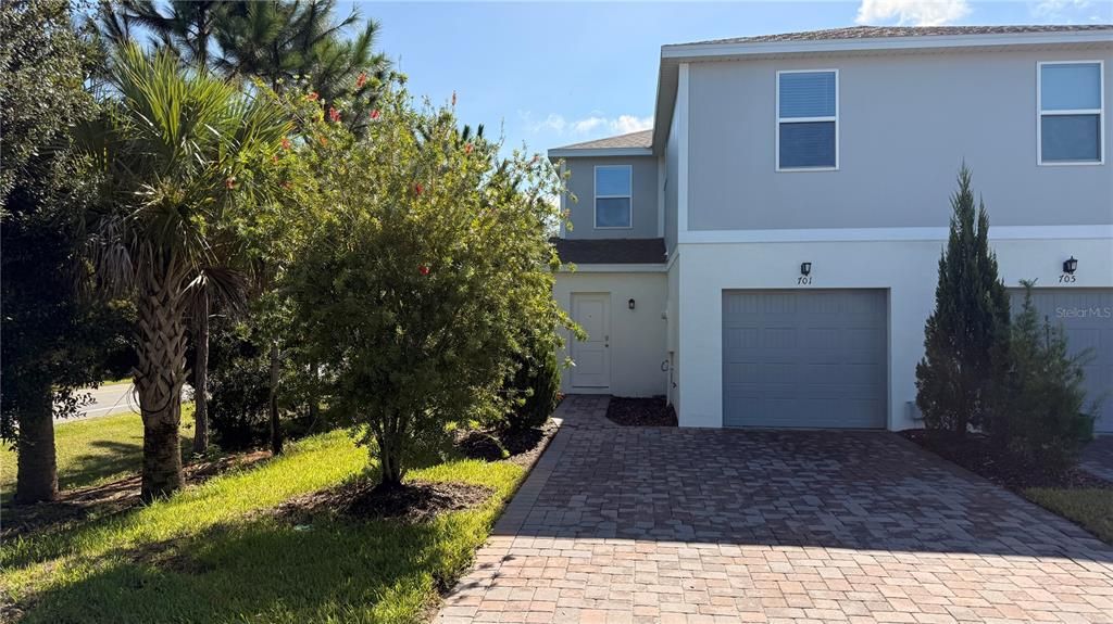 For Sale: $295,000 (3 beds, 2 baths, 1548 Square Feet)