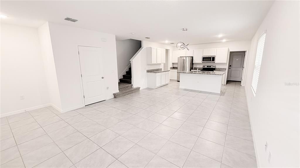 For Sale: $295,000 (3 beds, 2 baths, 1548 Square Feet)