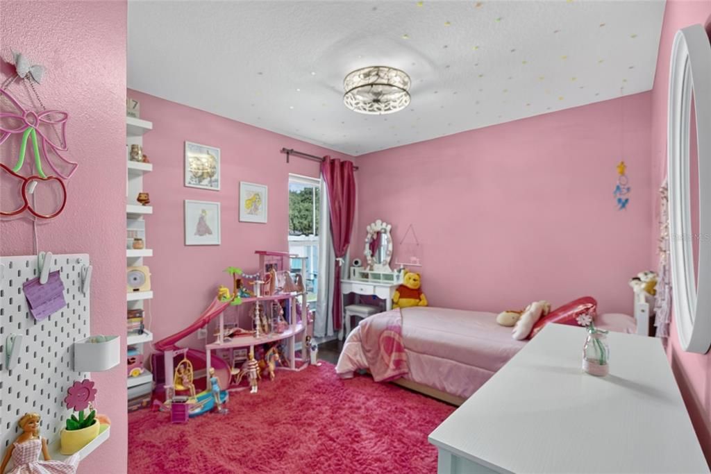 En Venta: $424,999 (4 camas, 2 baños, 1709 Pies cuadrados)