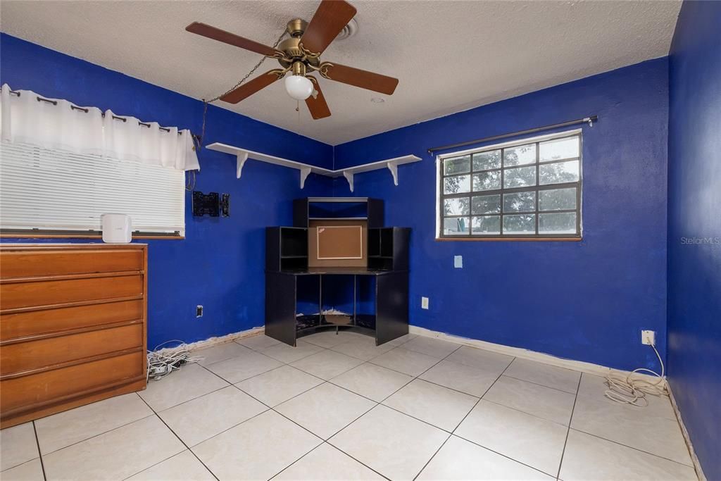 En Venta: $468,500 (3 camas, 3 baños, 1682 Pies cuadrados)